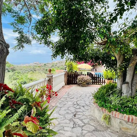 Capricho Villa *